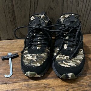 Heelys Black Green Camo Force Skate Shoes Boys Youth Size 1